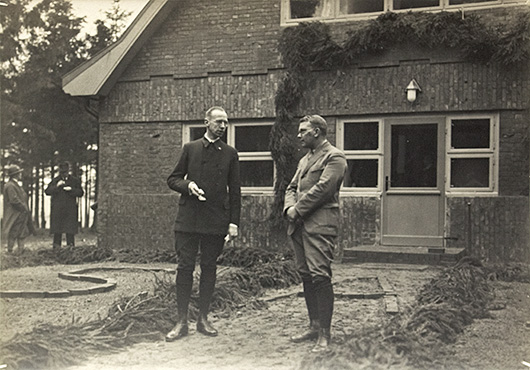 3 Vintage-Fotos der Innenräume des Hans Birkholtz-Heimes in Eckel bei Klecken